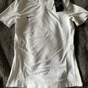 Nike Women's Vaporknit White Performance Top